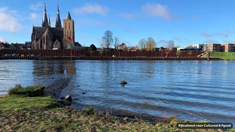 Live meekijken bij Romeinse onderwateropgraving in de Maas: 'Zoiets komt maar weinig voor'