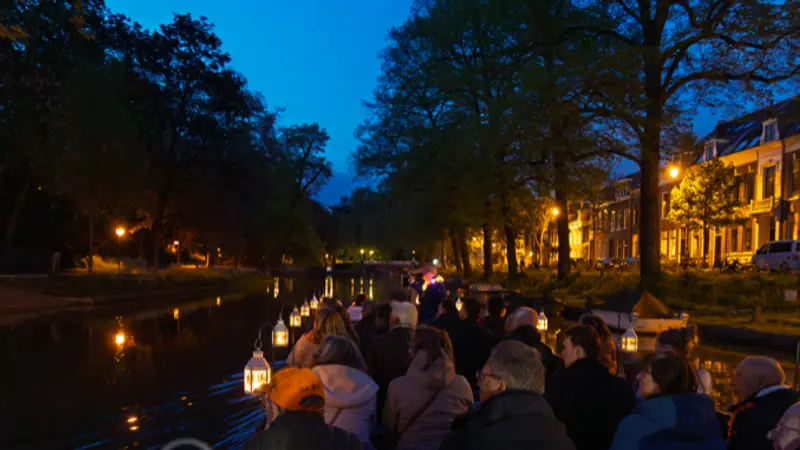 De Kerstlichtjesvaarten zijn bijna volgeboekt – maar er is goed nieuws!